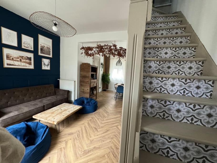 Le Chateau D'eau - Quartier Calme - Proche Commerce - - - Eurotunnel - Ferry Apartment *